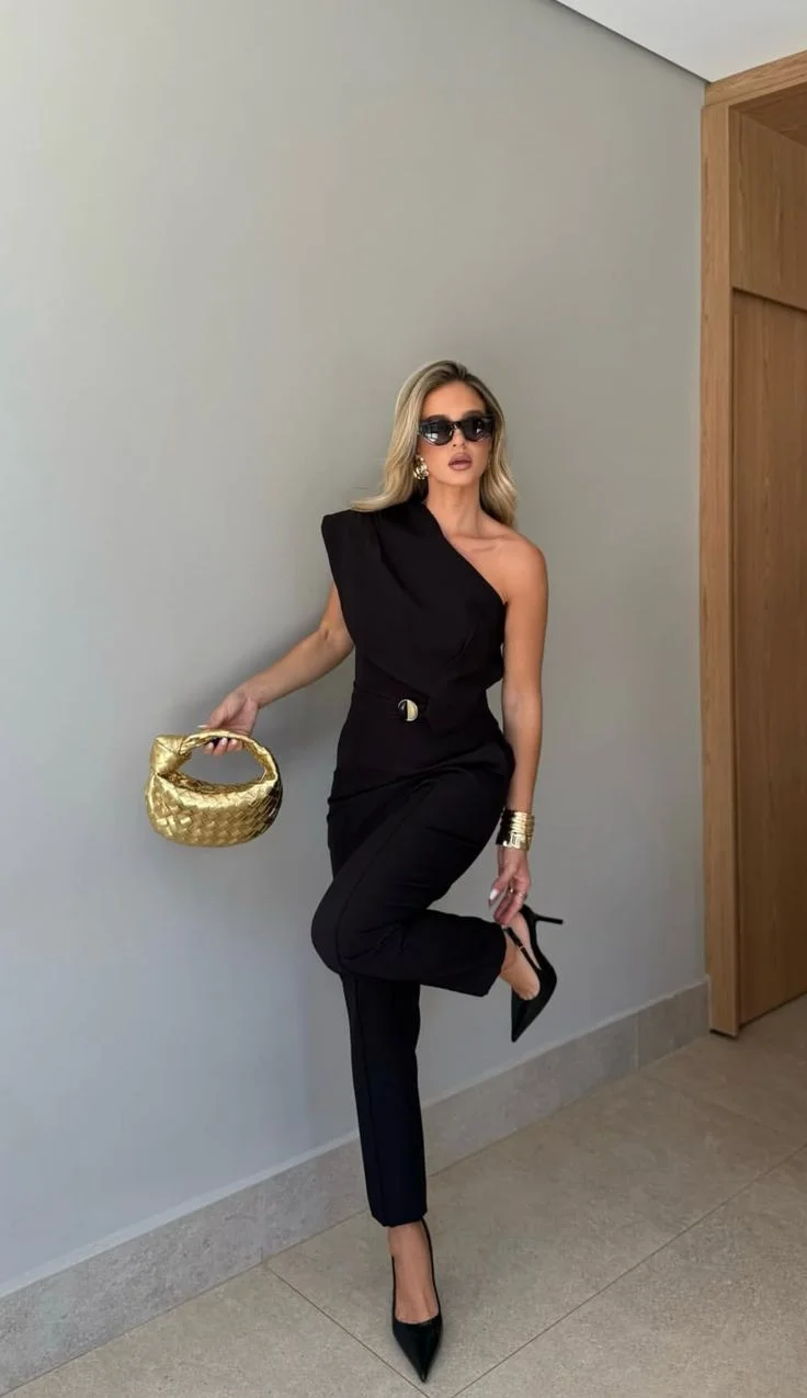 all black outfit
