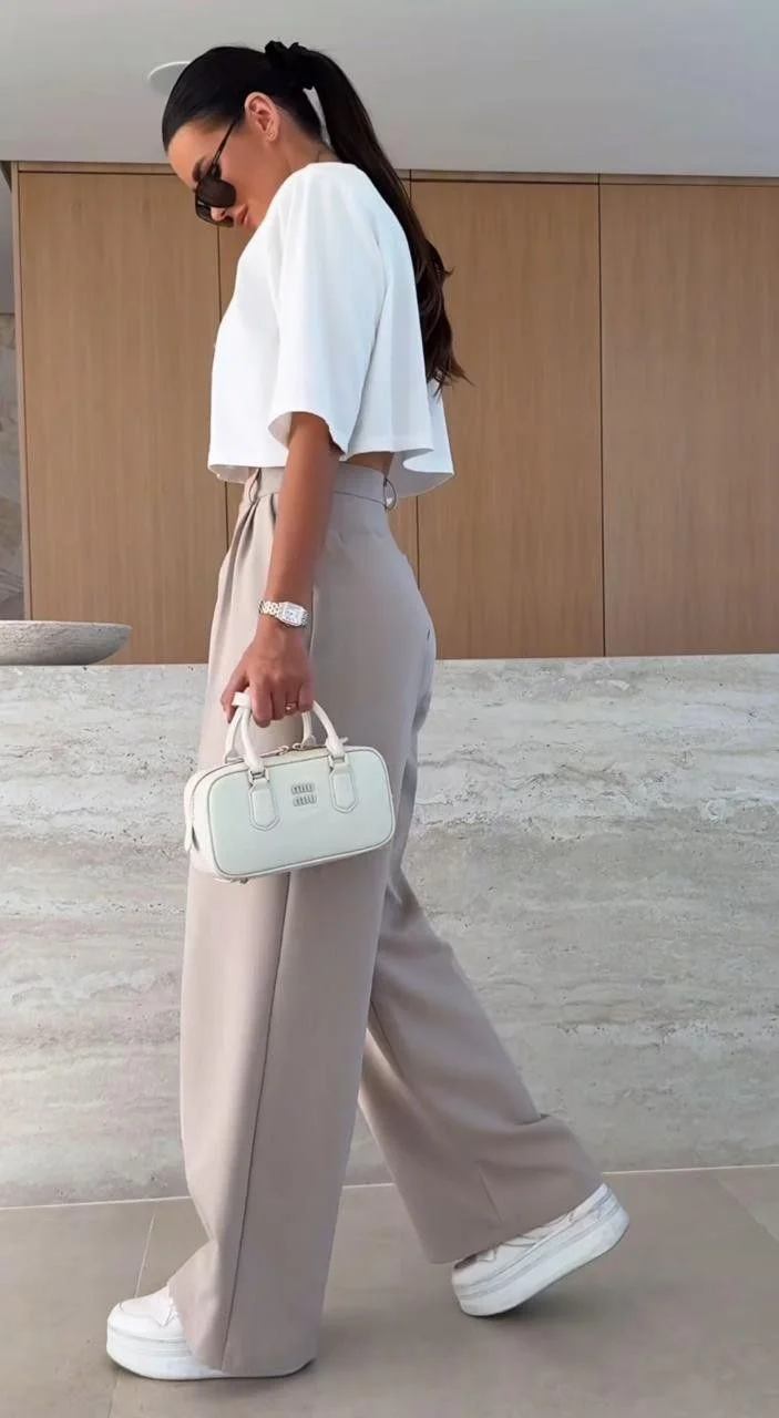 beige pants outfit for women