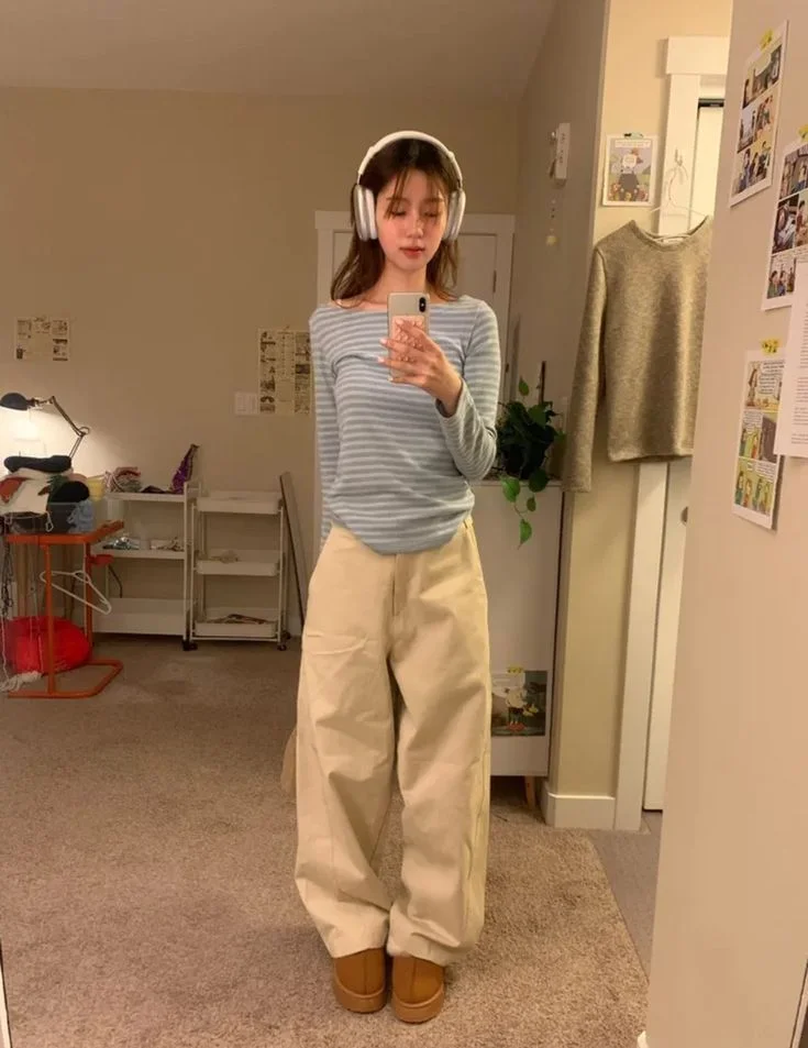 beige pants outfit for women