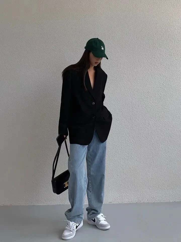 black blazer outfit