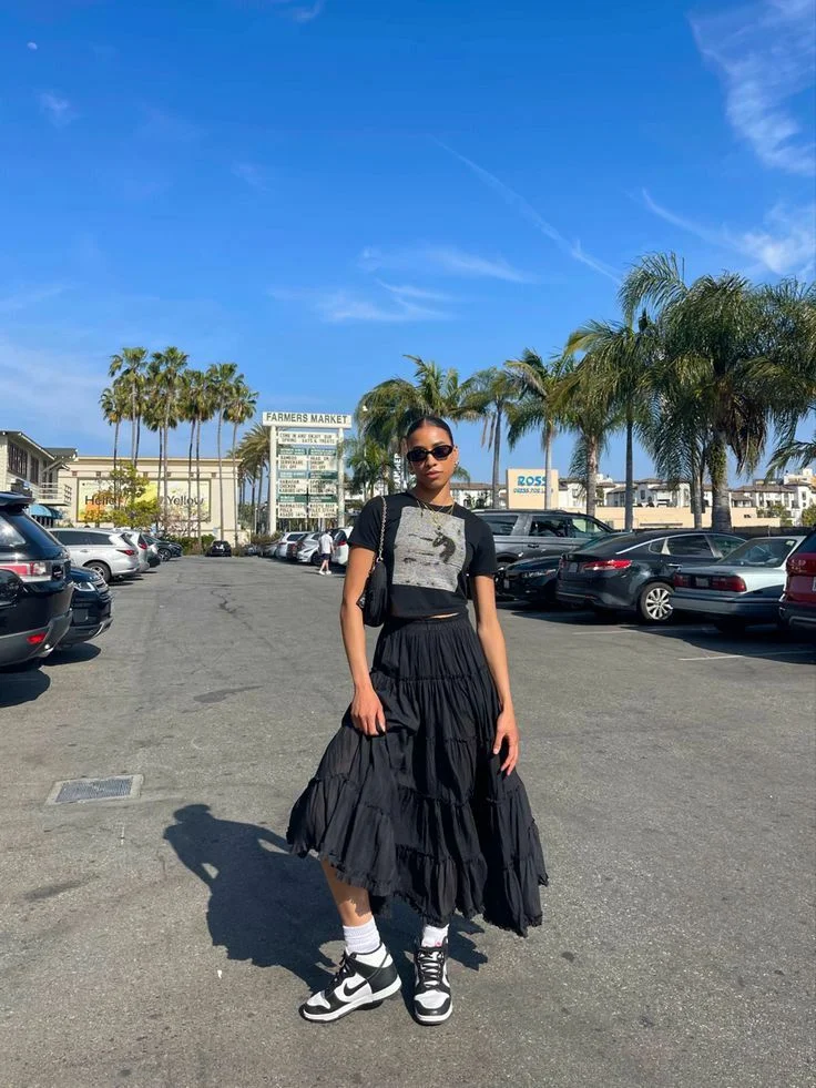 black maxi skirt outfit