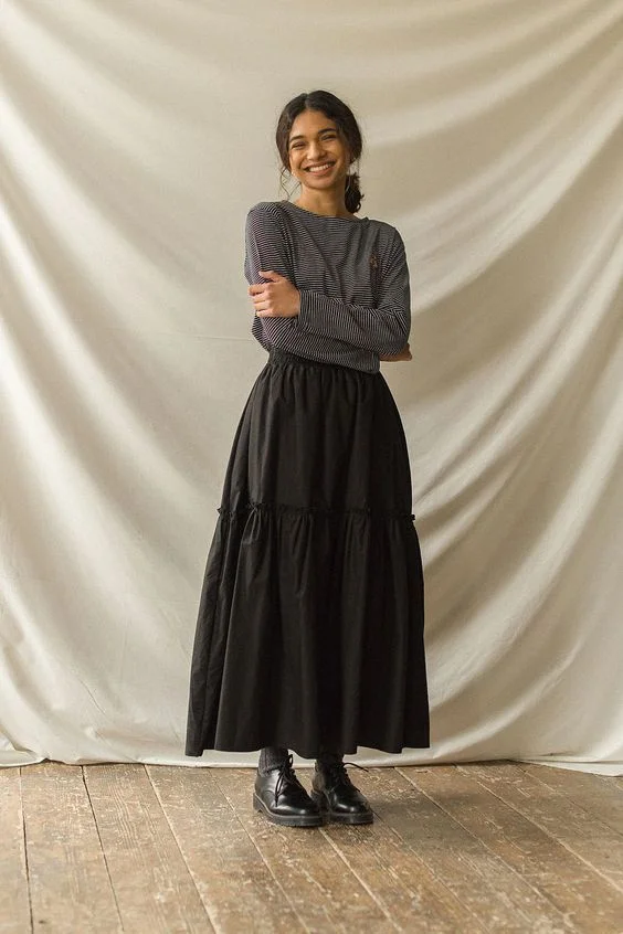 black maxi skirt outfit