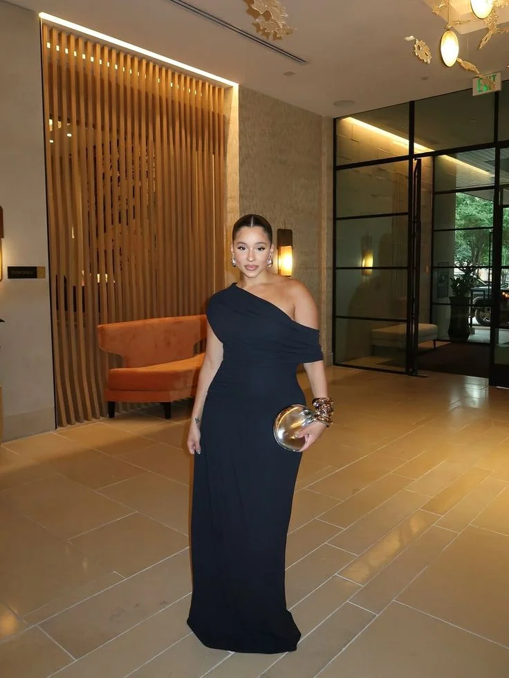 Styled Inspo - Seasonable Outfits