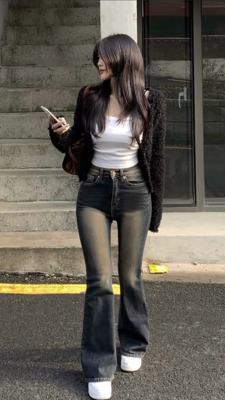 bootcut jeans outfit
