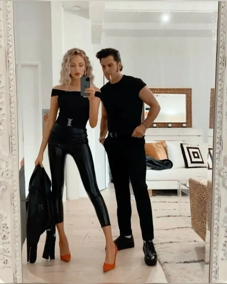 couple halloween costumes