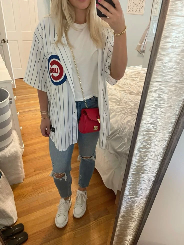 cubs game outfit women