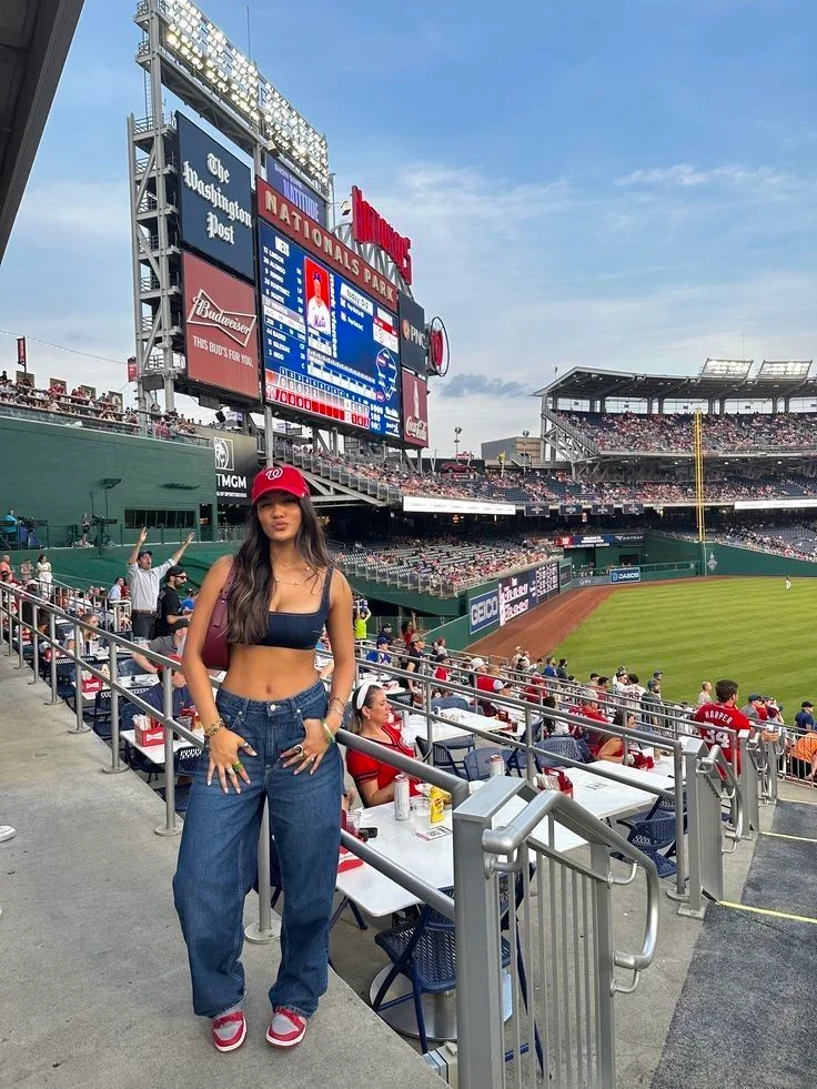 cubs game outfit women