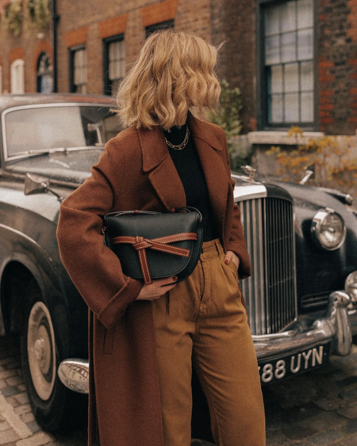 dark academia outfit