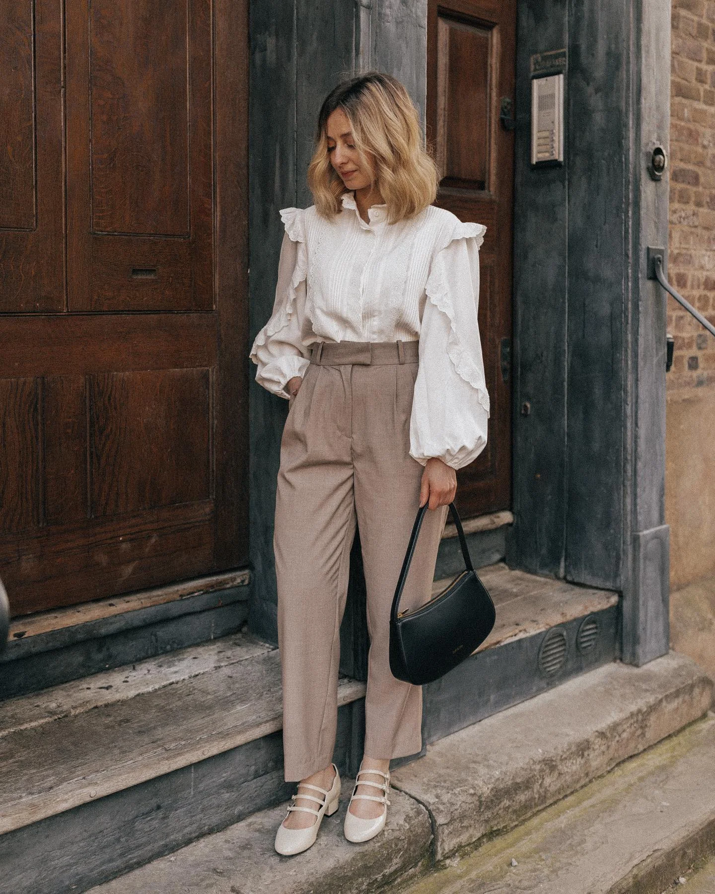 dark academia outfit