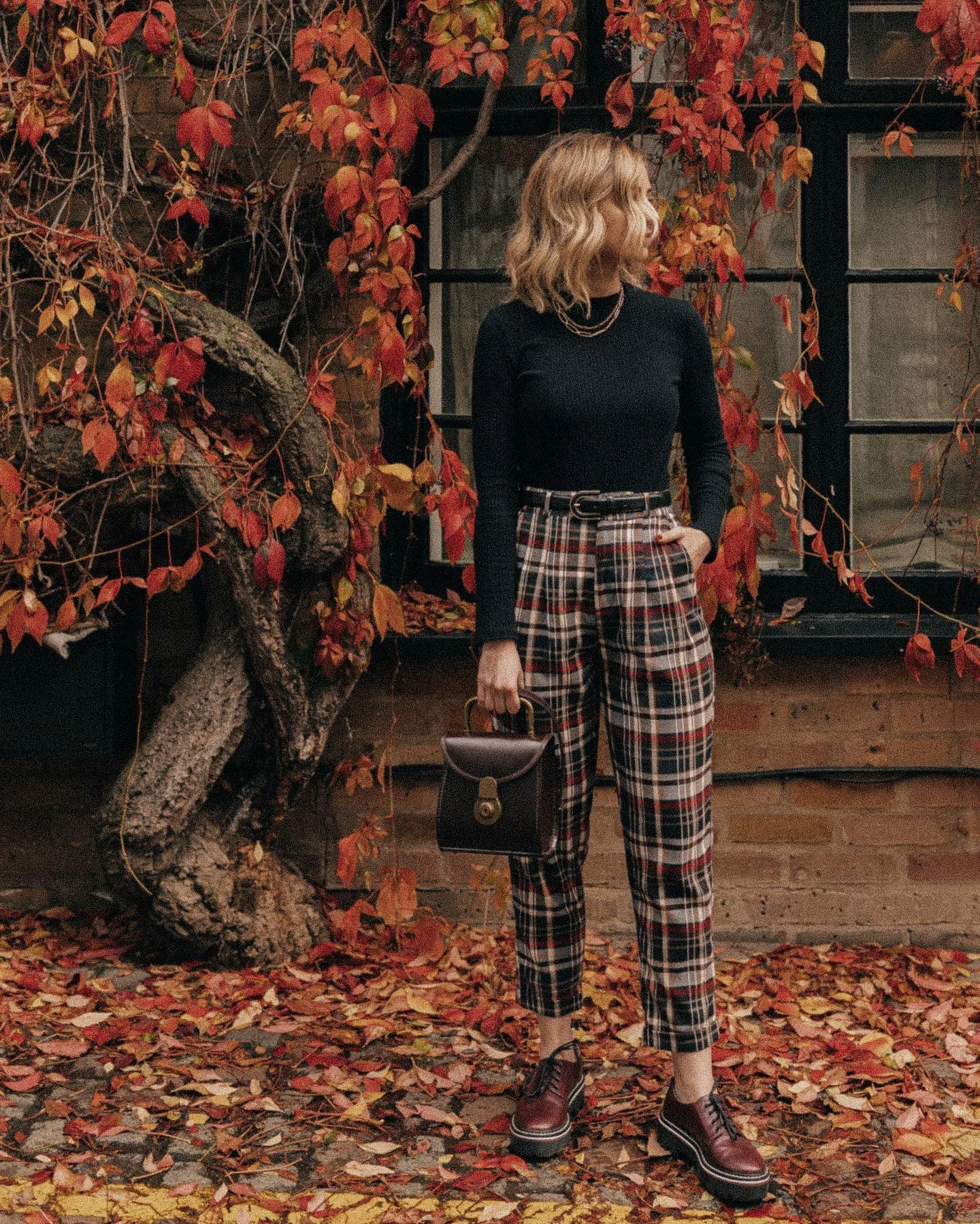 dark academia outfit