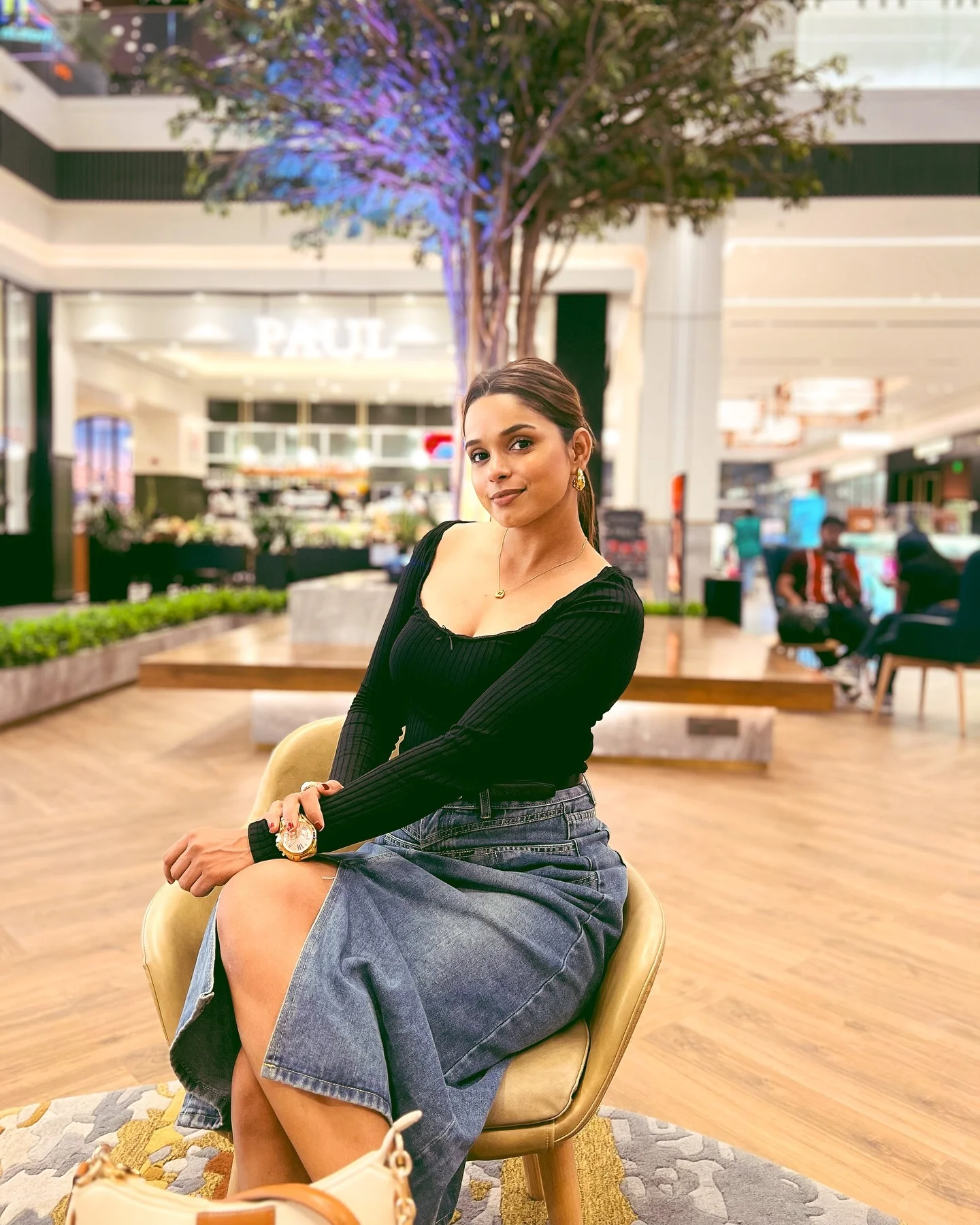 denim skirt outfit ideas