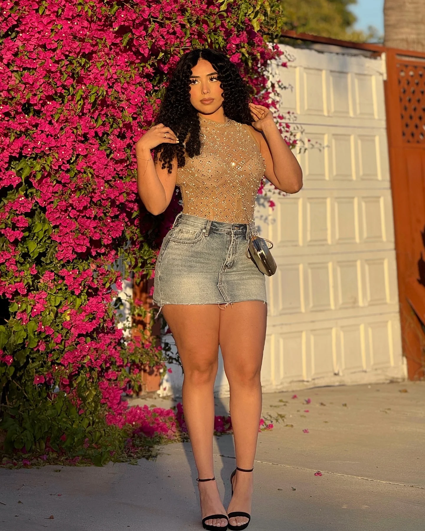 denim skirt outfit ideas