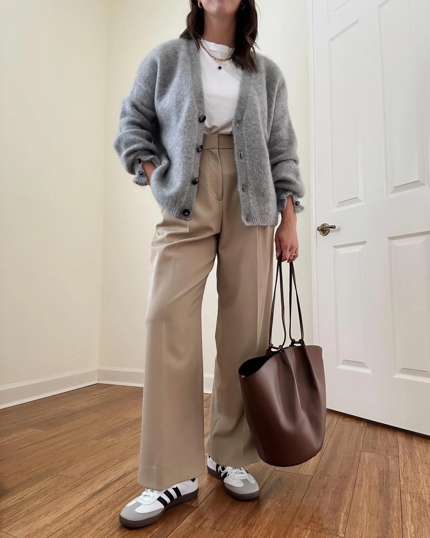 fall dinner date outfit