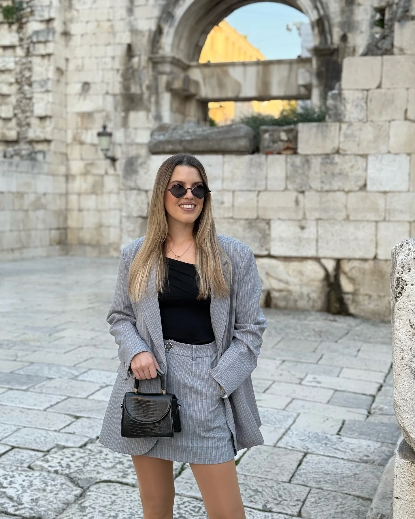 fall dinner date outfit