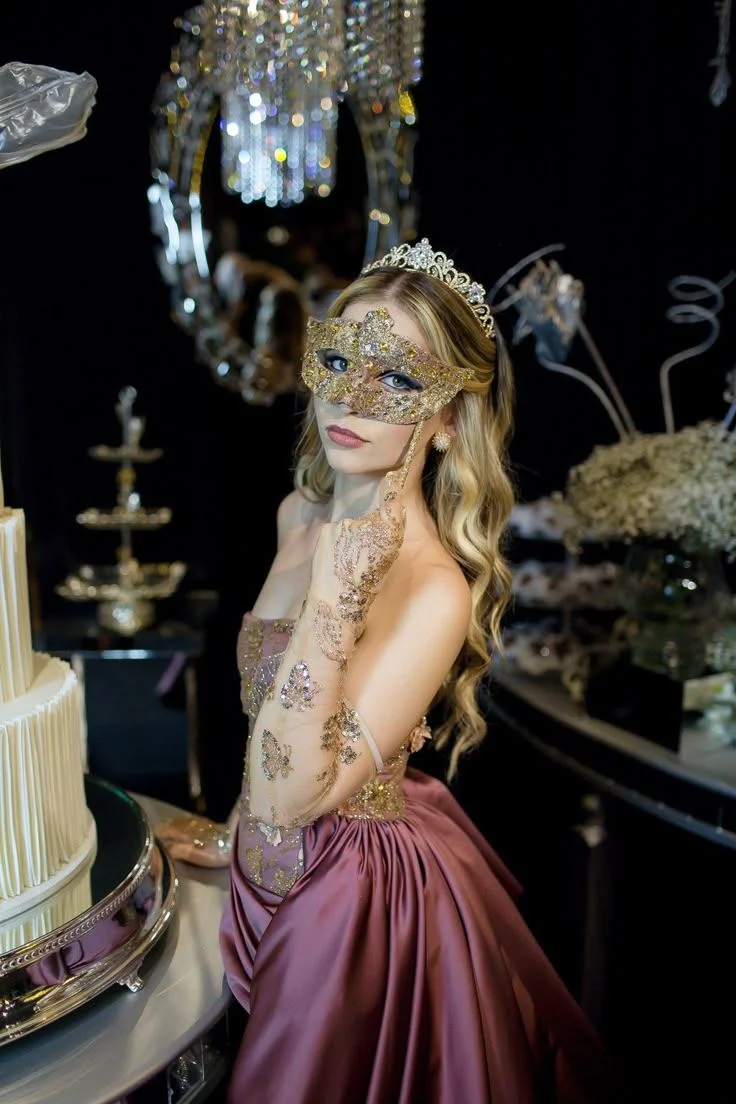 masquerade outfit ideas