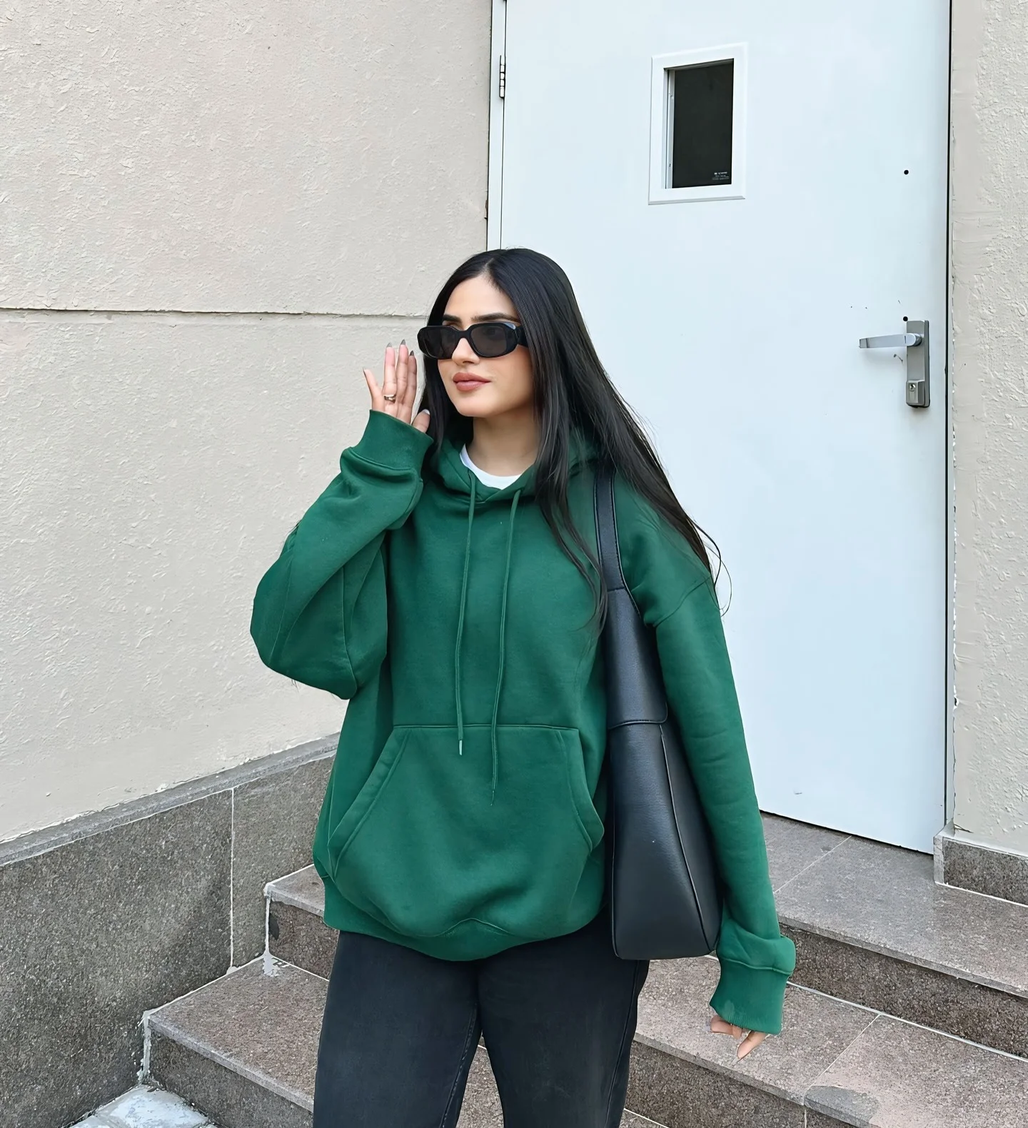 oversized hoodie outfit