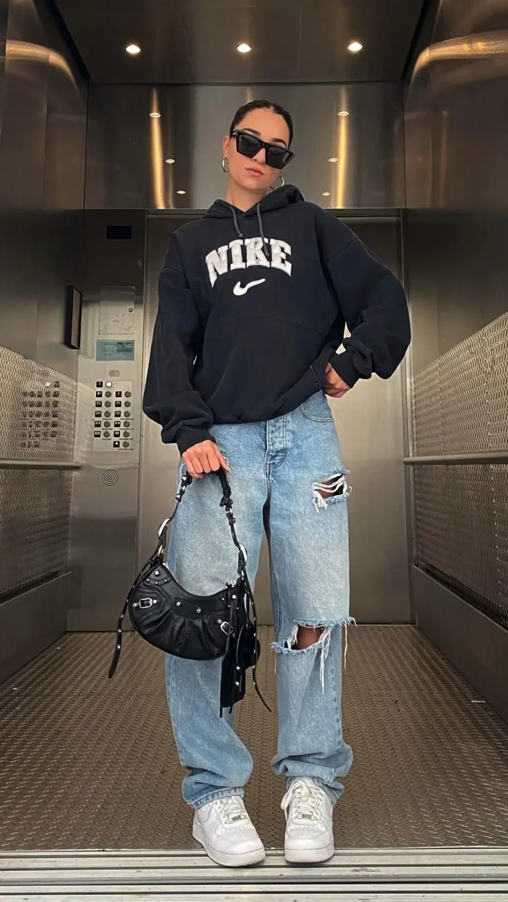 oversized hoodie outfit