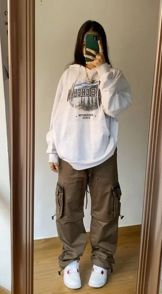 oversized hoodie outfit
