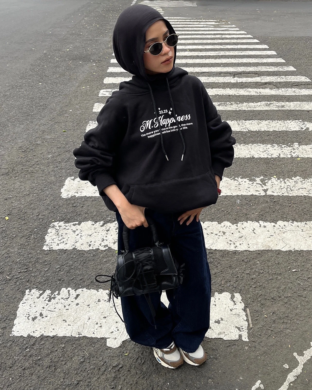 oversized hoodie outfit