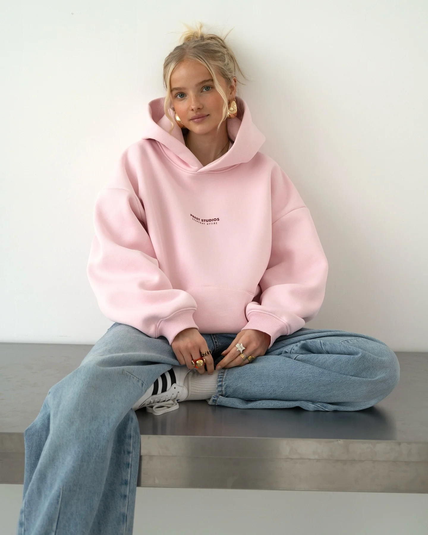 oversized hoodie outfit