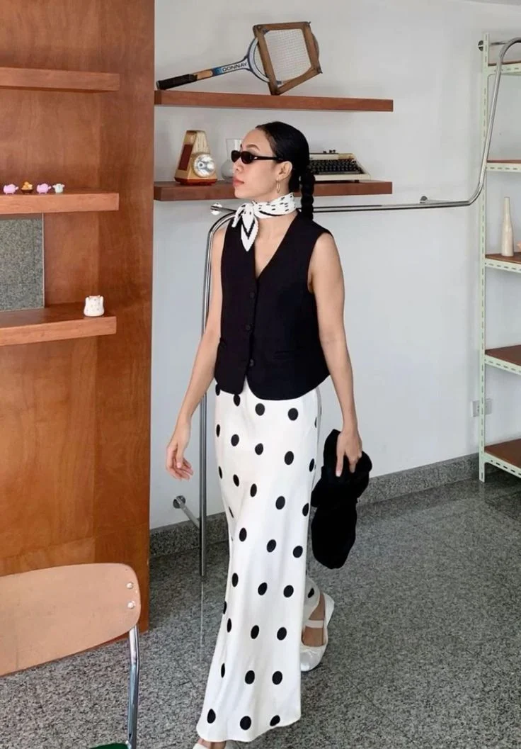 Styled Inspo - Seasonable Outfits