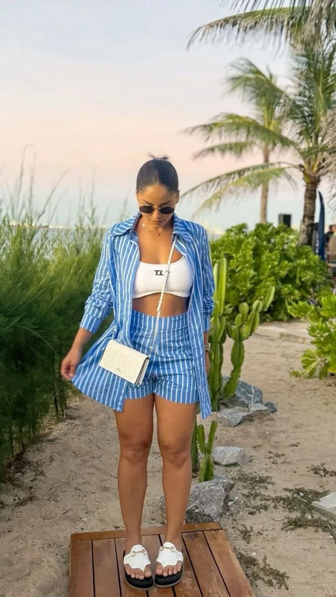 pool party outfit