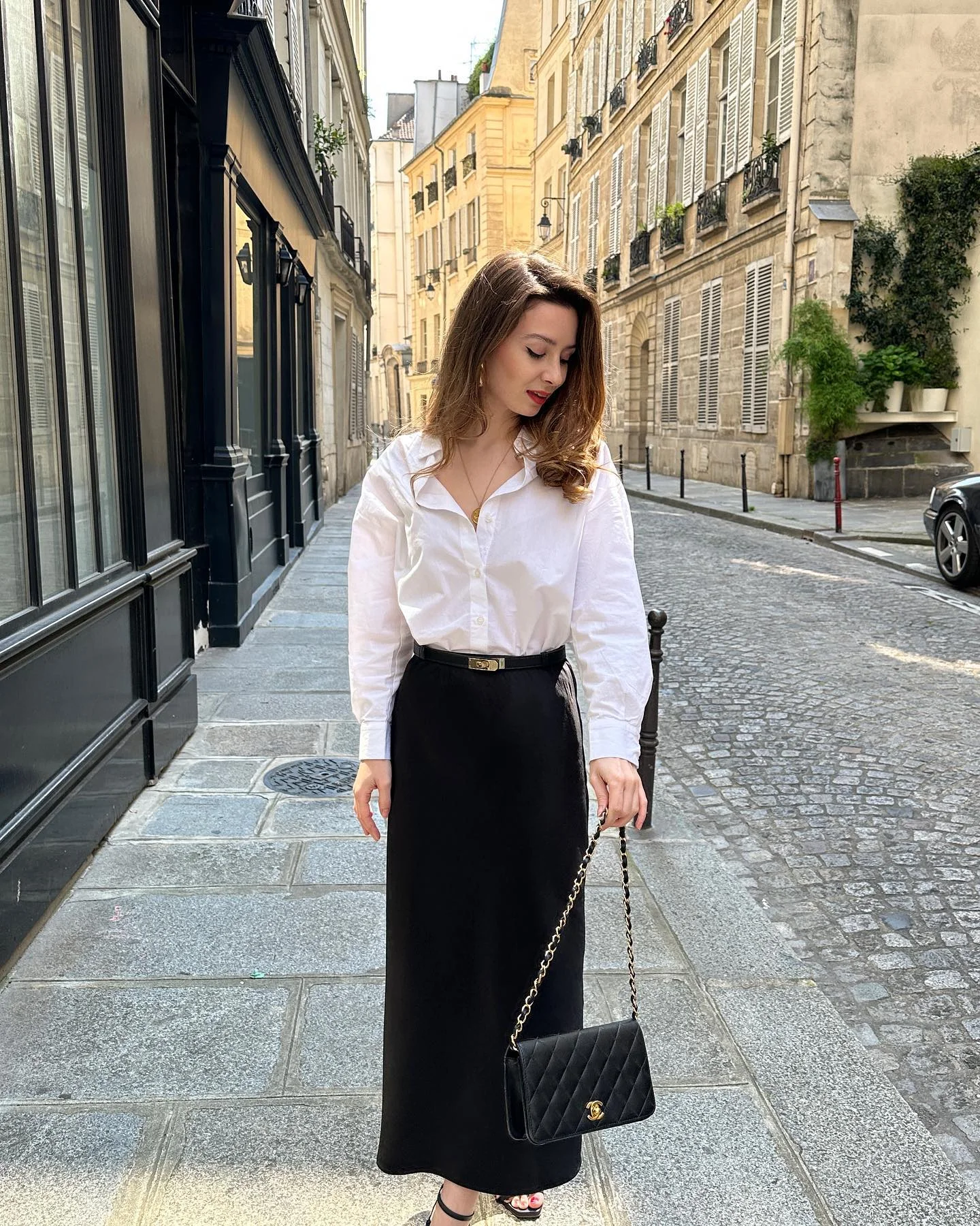 satin skirt outfit ideas