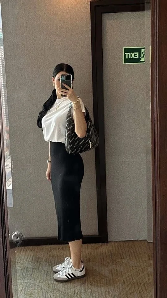 skirt with sneakers