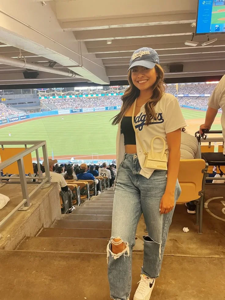 summer baseball game outfits