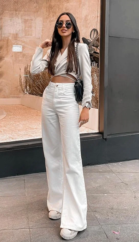 white jeans outfit