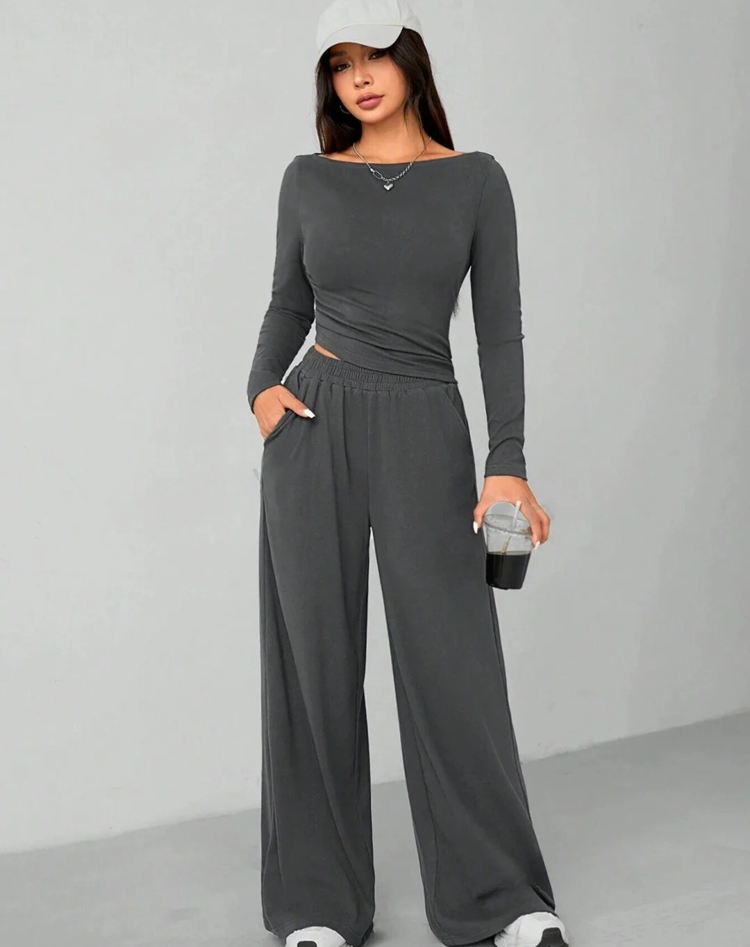 wide leg pants outfit